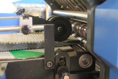 เครื่องพับกระดาษ PRY-660T พร้อมมีดอิสระ 6