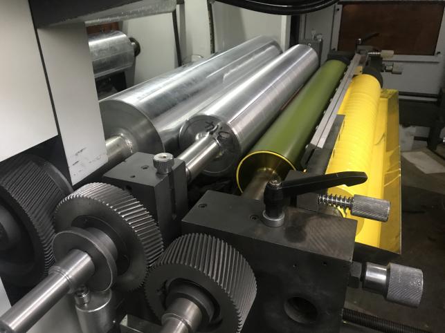 PRY4-1000 เครื่องพิมพ์สี่สี 7