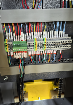 BL1650P อิเล็กทริก อัตโนมัติ พาเล็ต เครื่องผูกหนังยืดสําหรับอาหาร เครื่องดื่ม เนื้อผ้า สินค้าเคมี เสื้อผ้า 6