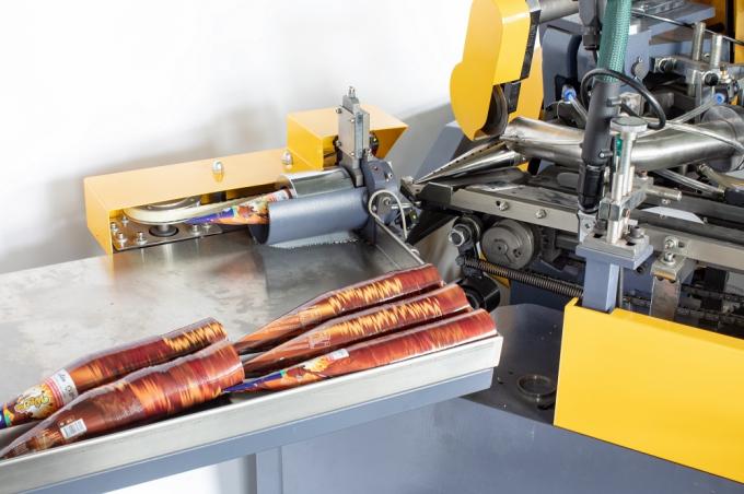 PRY-220/300 เครื่องทําไอศกรีมความเร็วสูง แบบกระดาษกระป๋องกระป๋อง 10