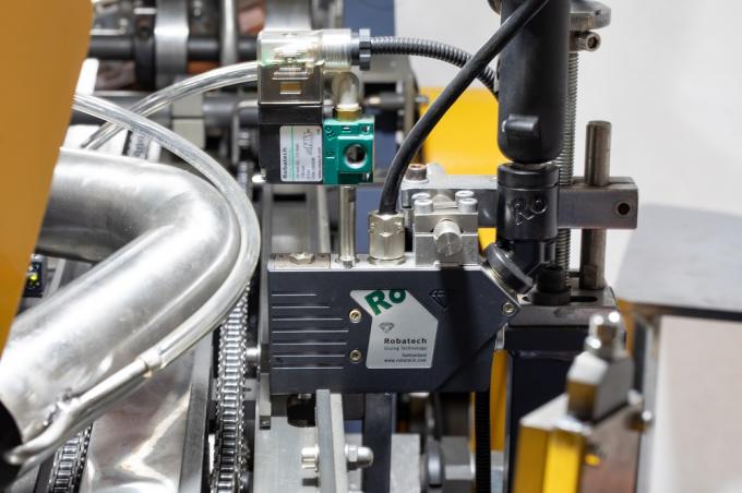 PRY-220/300 เครื่องทําไอศกรีมความเร็วสูง แบบกระดาษกระป๋องกระป๋อง 11